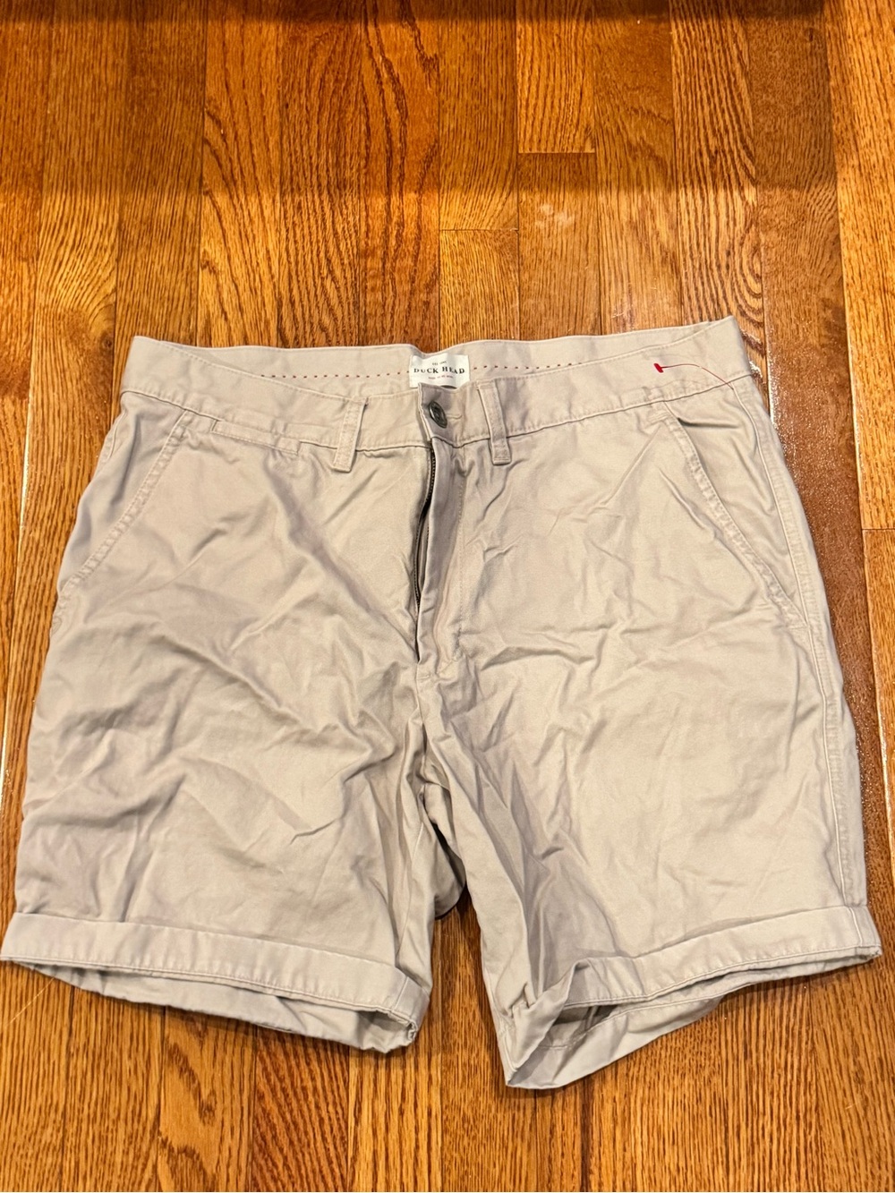 Duck Head Light Tan Flat Front Men's 8” Shorts - 31-32”